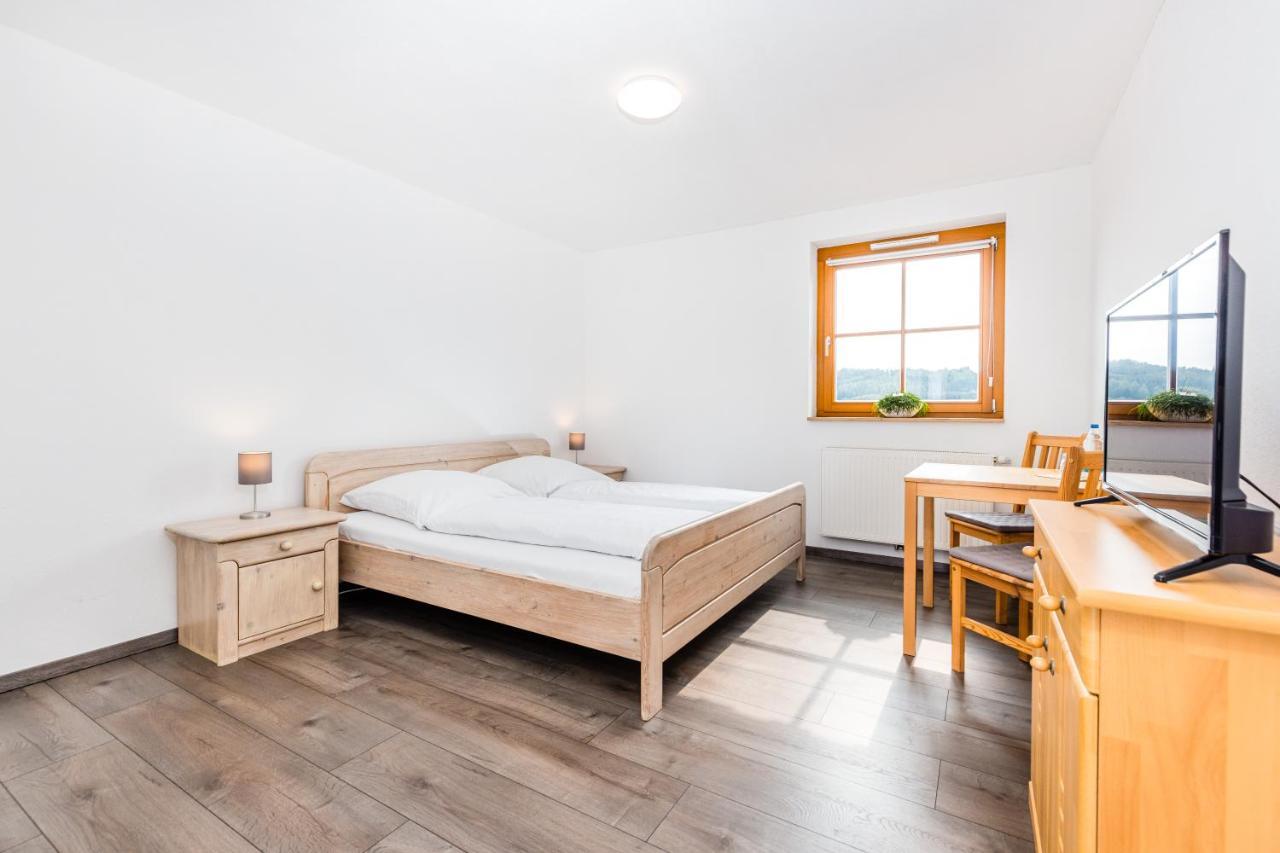 Der Bradler Bed & Breakfast Ebhausen Exterior foto